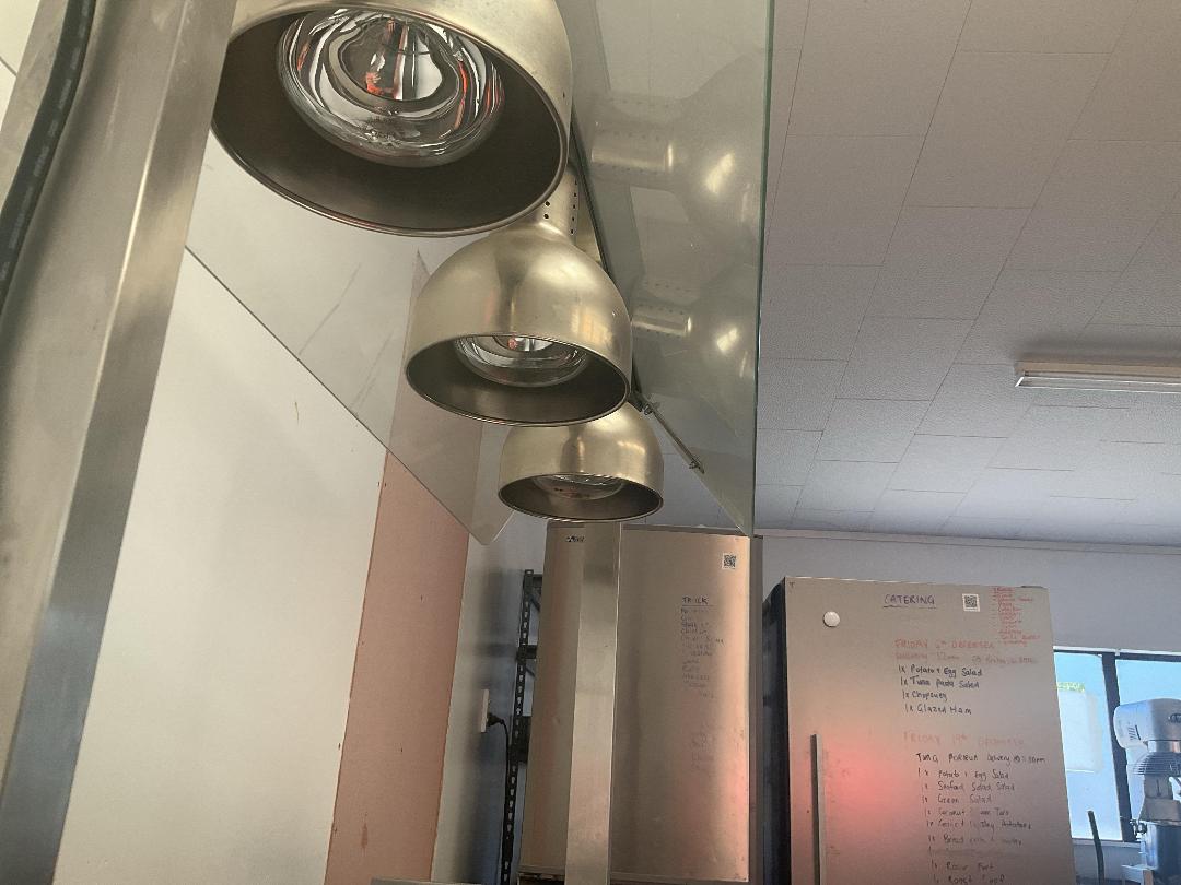 Photo '4' of Commercial Freestanding Food Heat Lamp