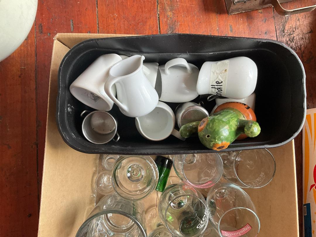 Photo '3' of Box of Miscellaneous Glassware and Sauce Jugs
