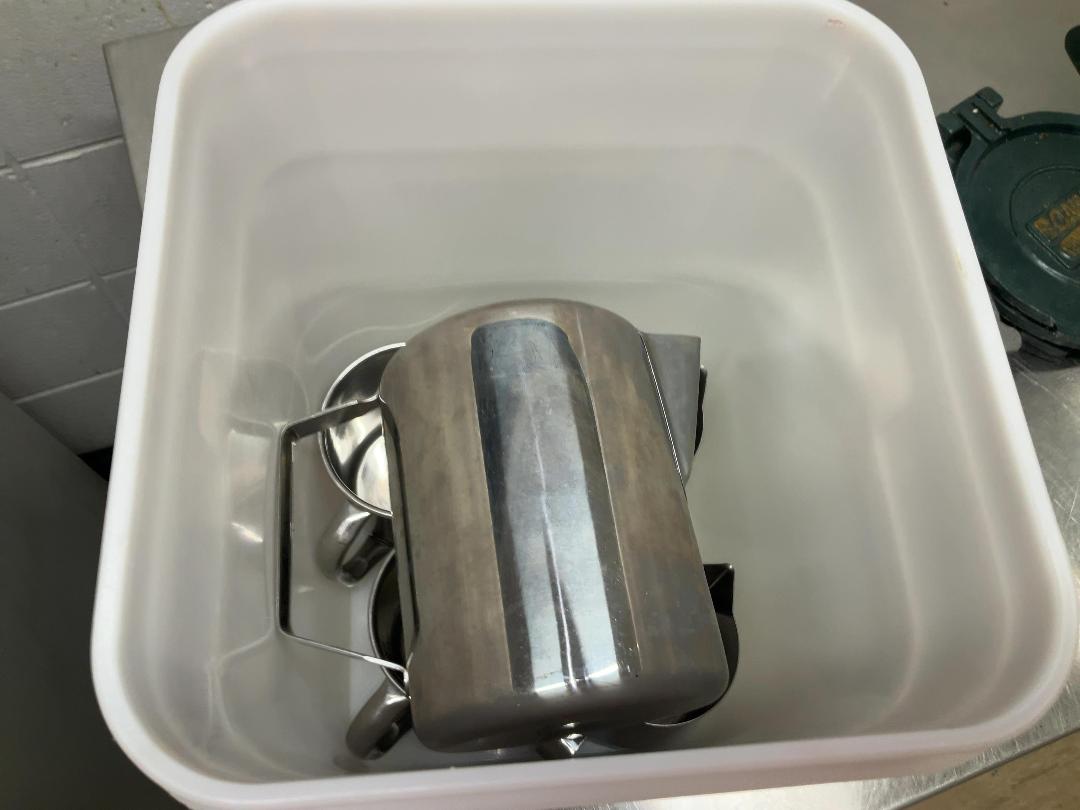 Photo '4' of Stainless Jugs