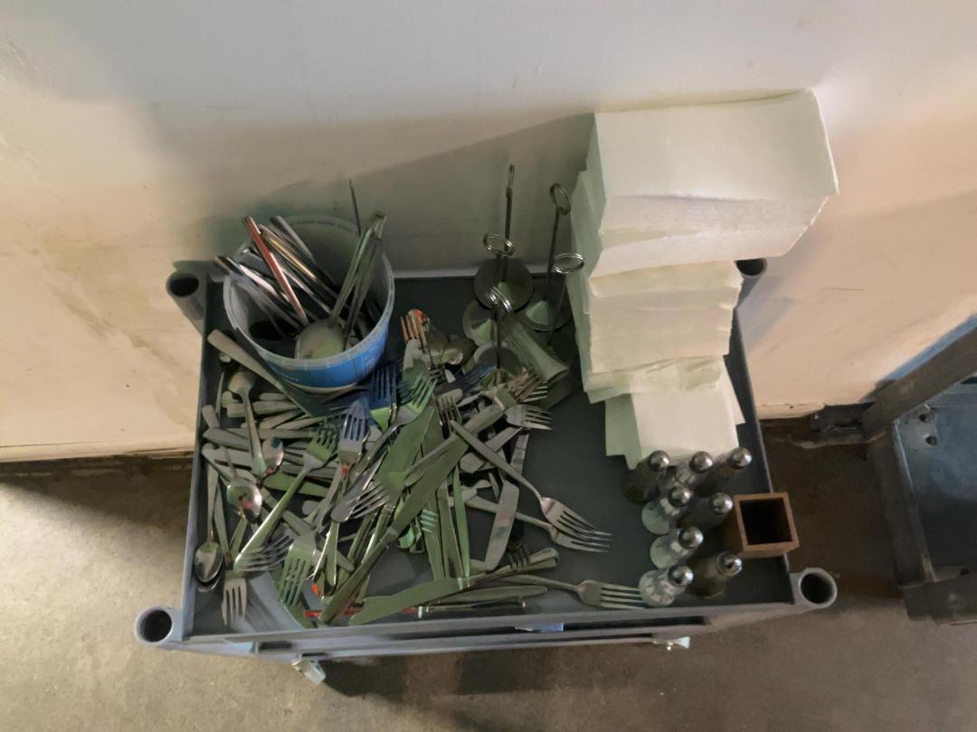 Photo '2' of Moblie Trolley W/ Kitchen utensils