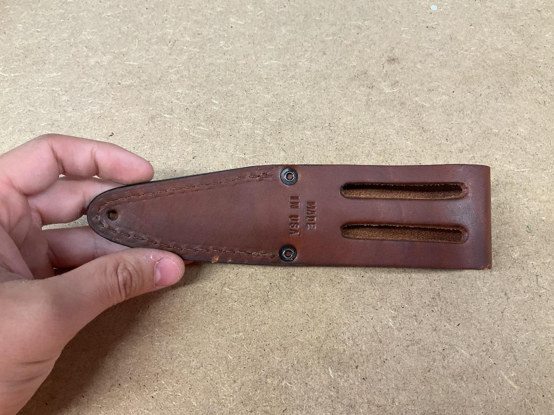 Photo '4' of Knives of Alaska Leather Sheath Photo '4' of Knives of Alaska Leather Sheath