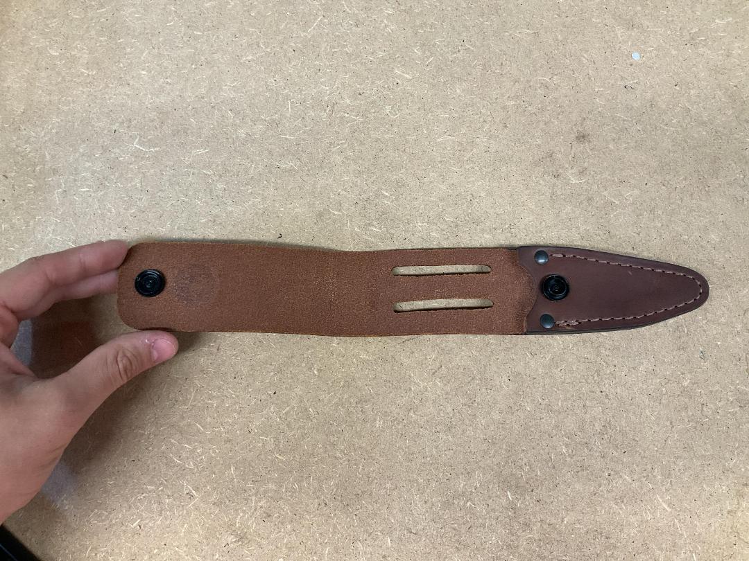 Photo '3' of Knives of Alaska Leather Sheath Photo '3' of Knives of Alaska Leather Sheath