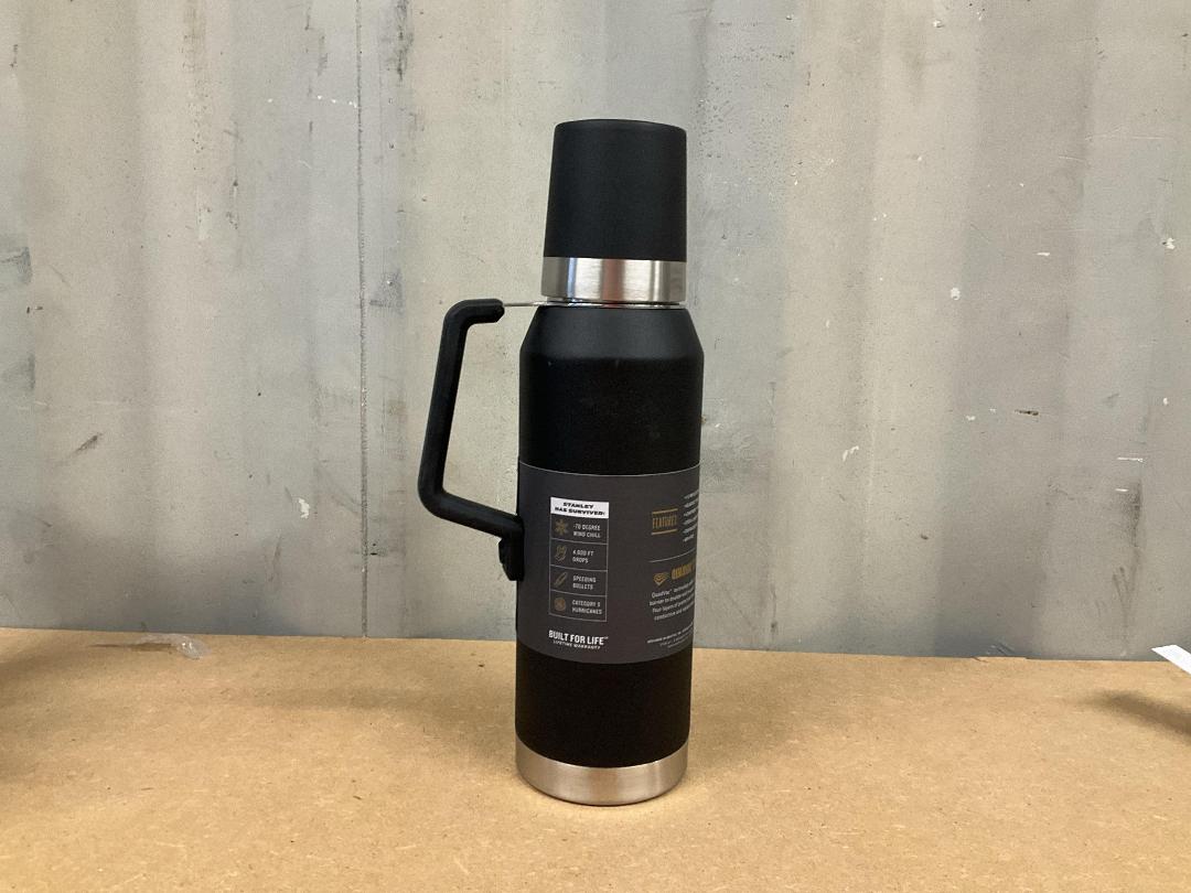 Photo '3' of Stanley Thermal Bottle 1.3L