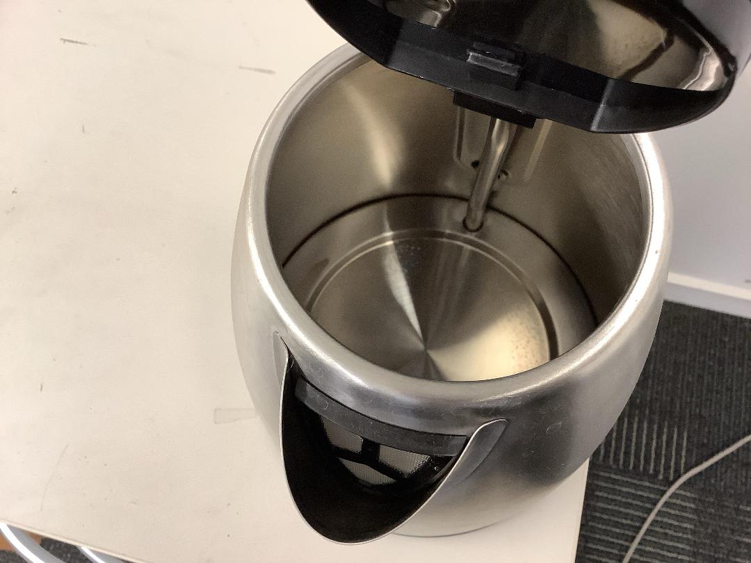 Photo '2' of Microwave and kettle Photo '2' of Microwave and kettle