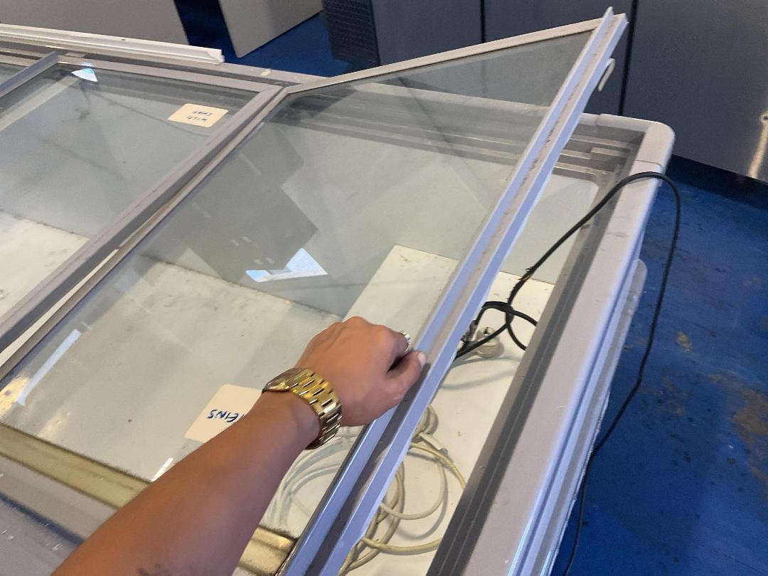 Photo '5' of Chest Freezer Photo '5' of Chest Freezer