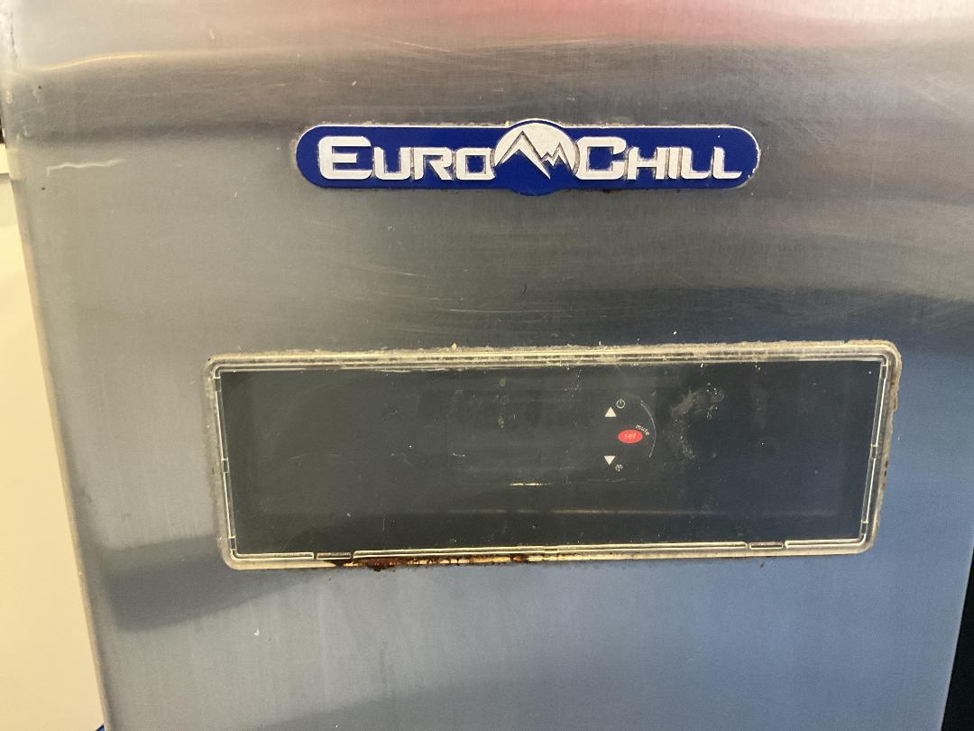 Photo '10' of EuroChill Drink Cabinet Photo '10' of EuroChill Drink Cabinet