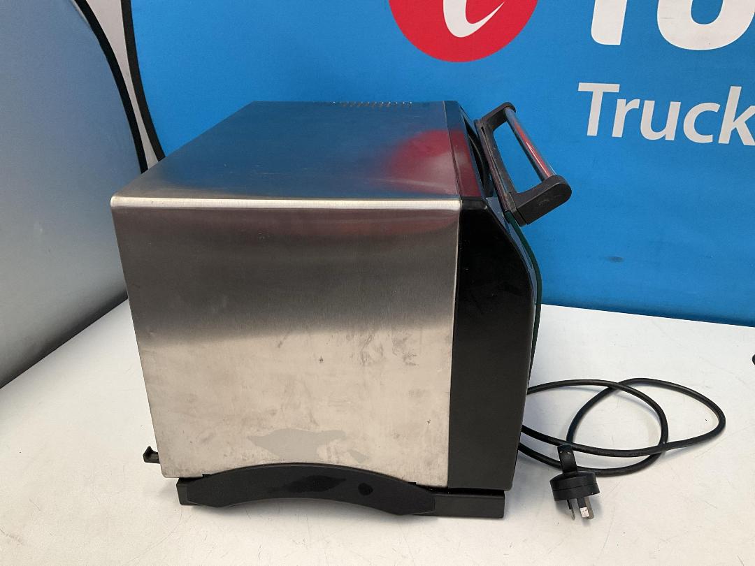 Photo '18' of Breville Pronto Convection & Rotisserie Oven - Model BOV500