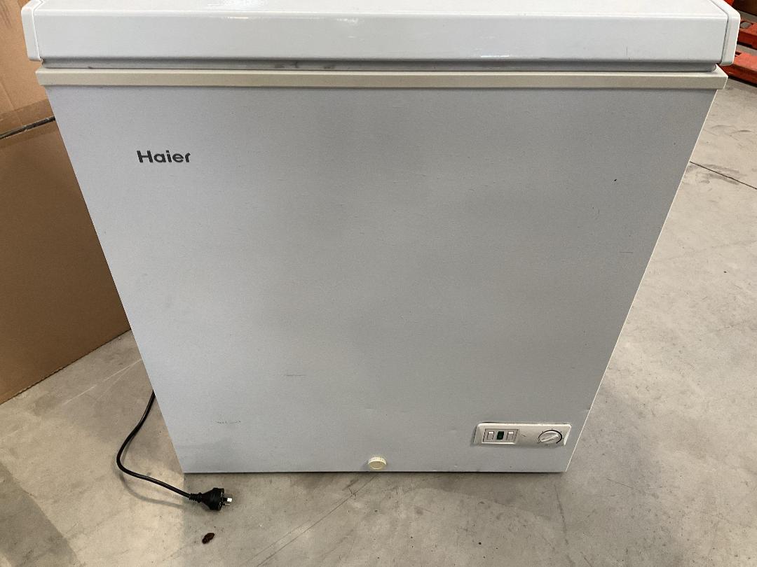 Photo '3' of Haier Freezer - Model HCF148