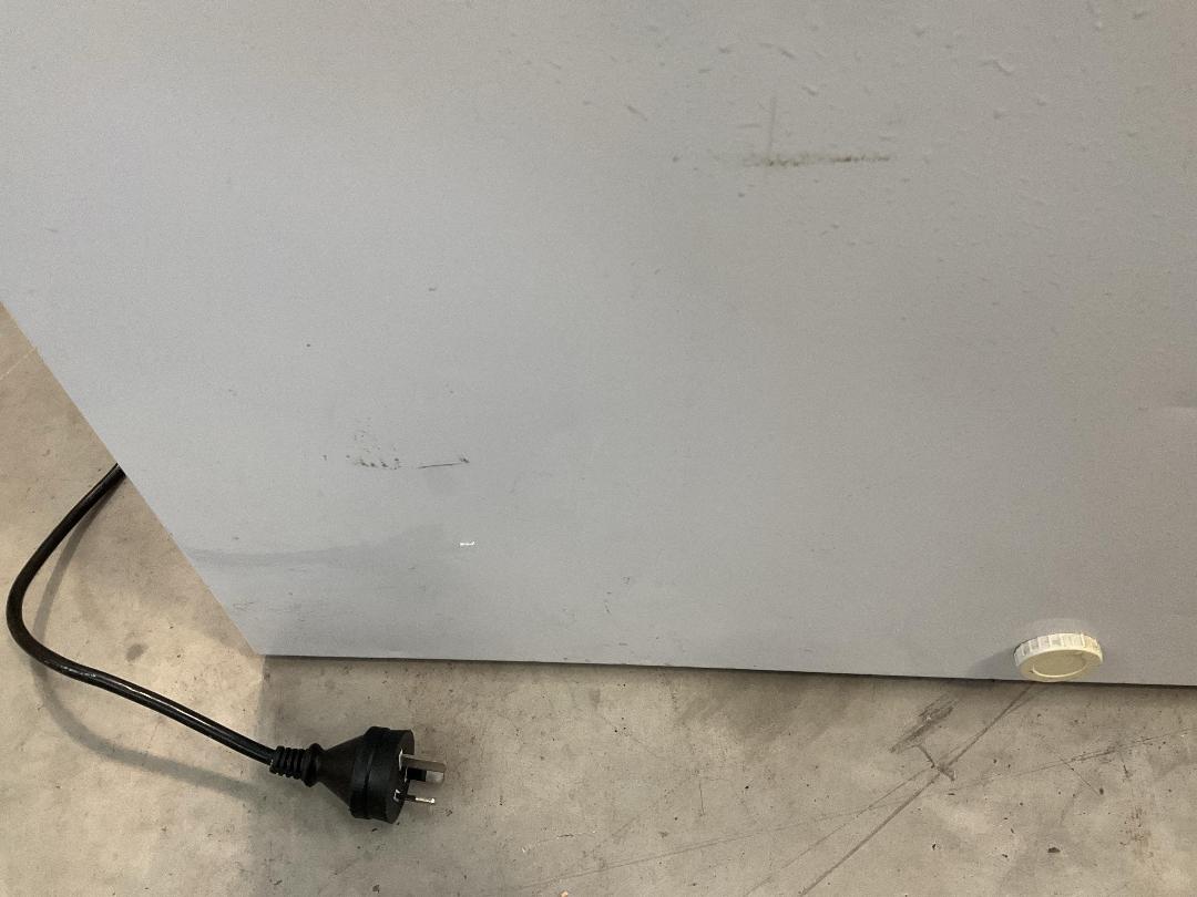 Photo '4' of Haier Freezer - Model HCF148