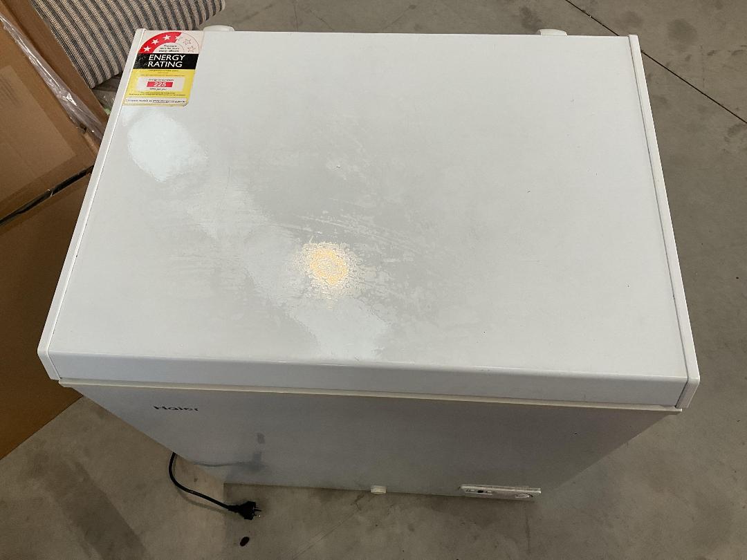 Photo '7' of Haier Freezer - Model HCF148