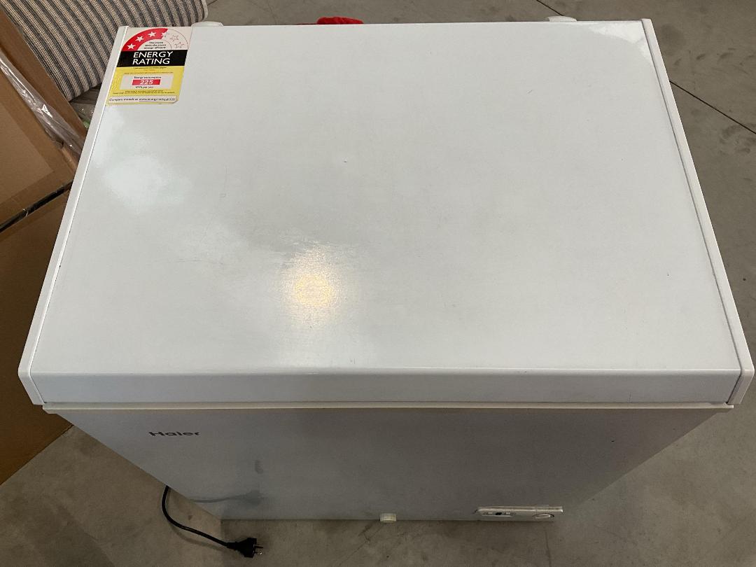 Photo '9' of Haier Freezer - Model HCF148