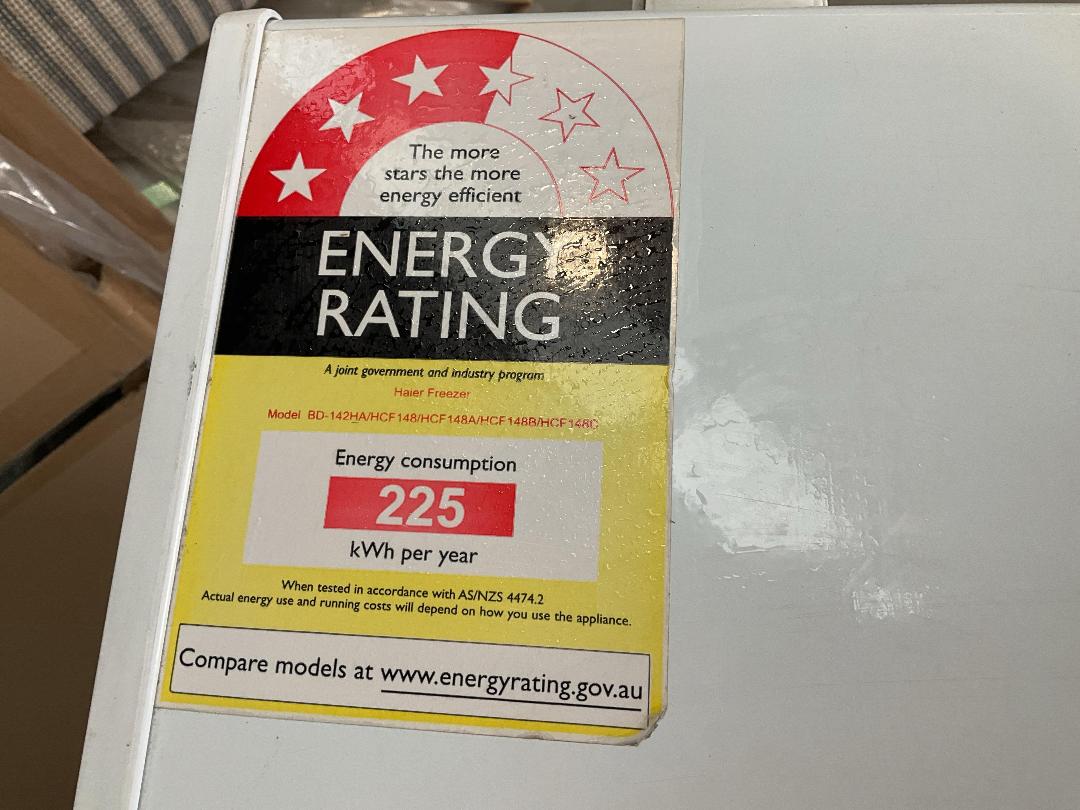 Photo '8' of Haier Freezer - Model HCF148