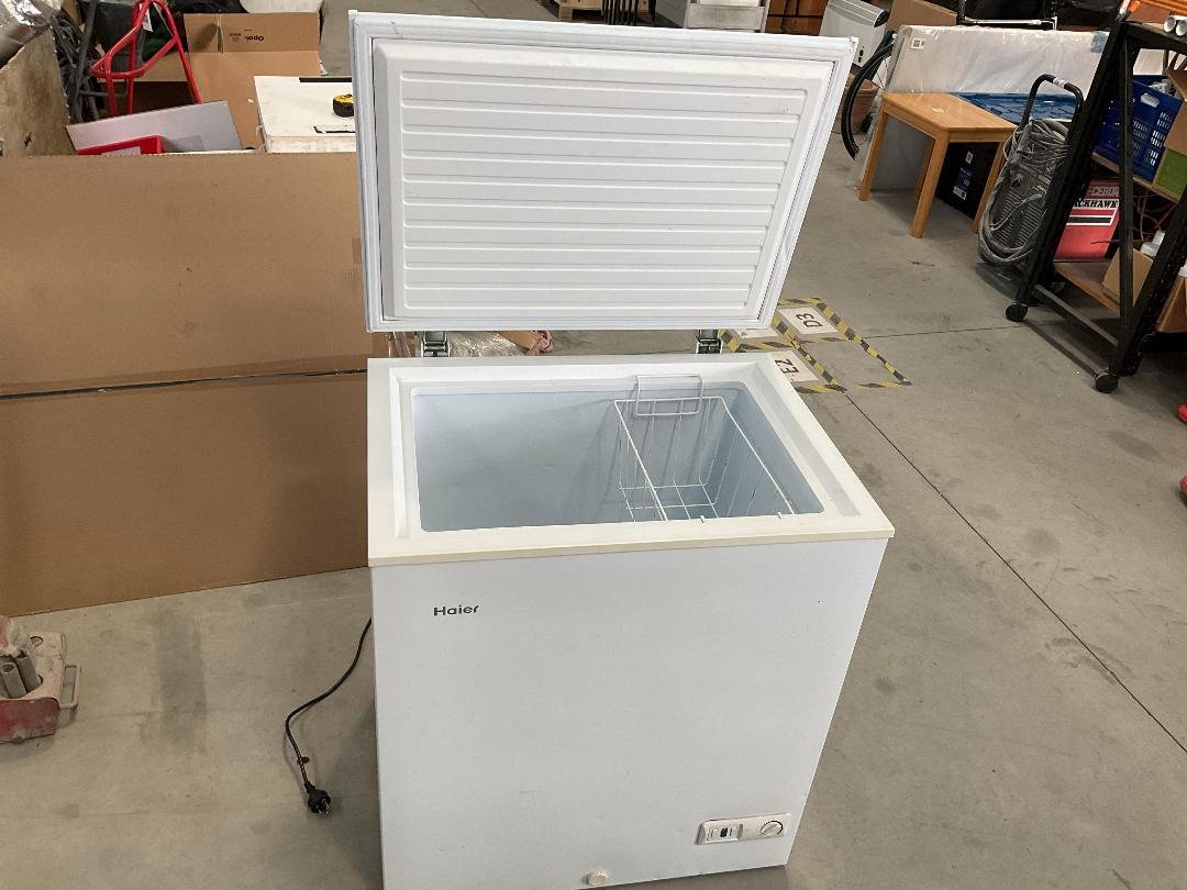 Photo '14' of Haier Freezer - Model HCF148