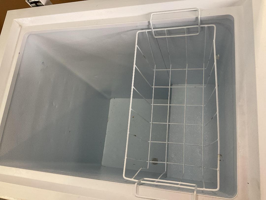 Photo '17' of Haier Freezer - Model HCF148