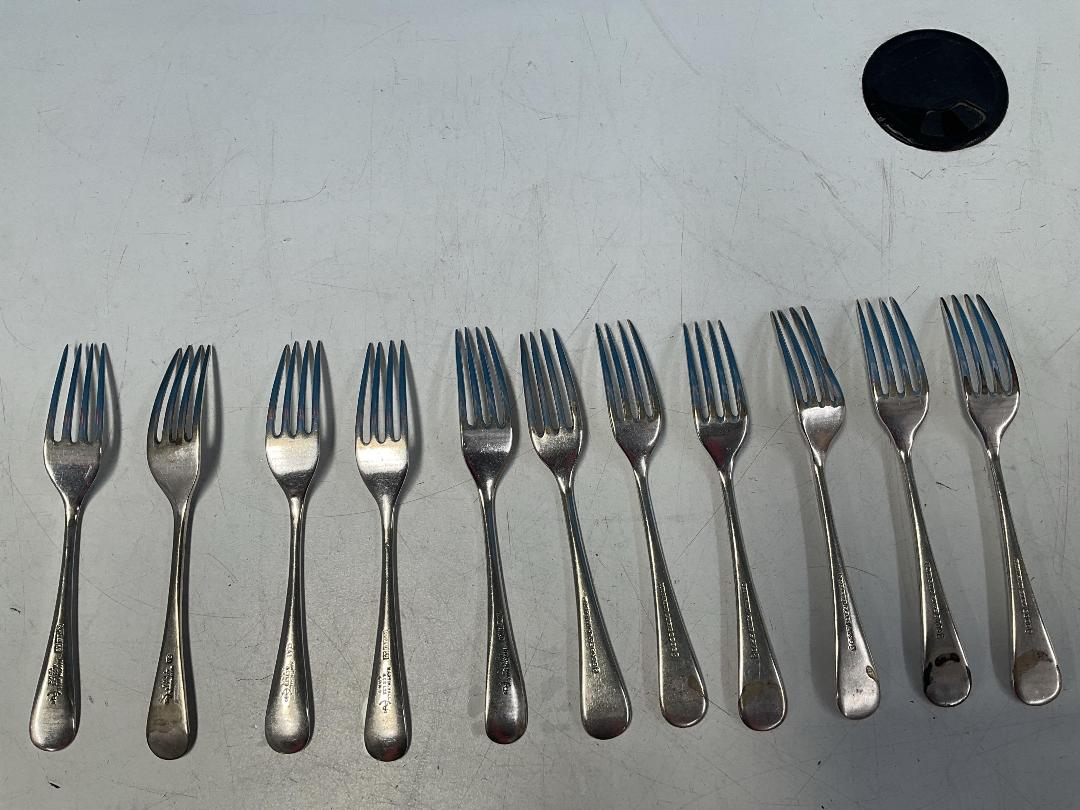Photo '18' of Silver Plated (A1) Spoons and Forks Photo '18' of Silver Plated (A1) Spoons and Forks