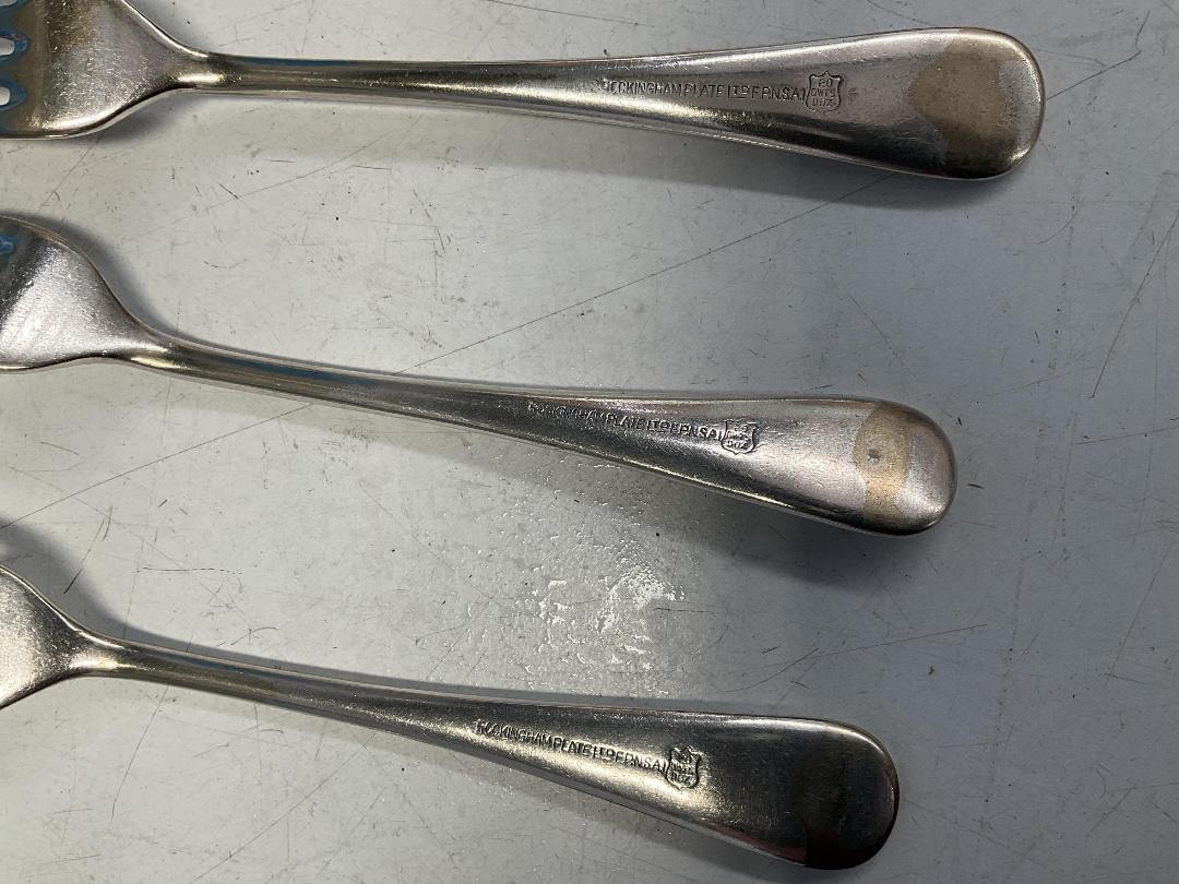 Photo '23' of Silver Plated (A1) Spoons and Forks Photo '23' of Silver Plated (A1) Spoons and Forks