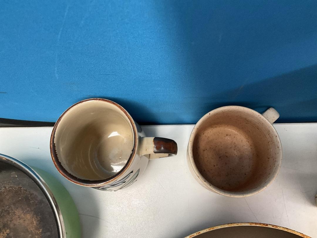 Photo '9' of Kitchen Items - Pots, Chopping Boards Etc