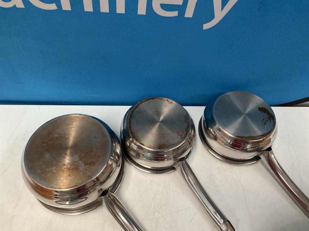 Photo '7' of Kitchen Items - Pots Etc