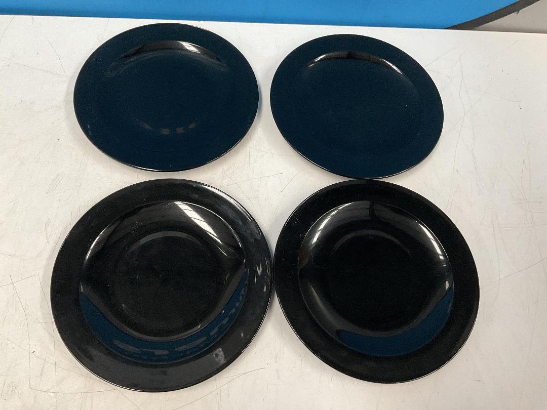 Photo '4' of Kitchen Items - Plates Etc