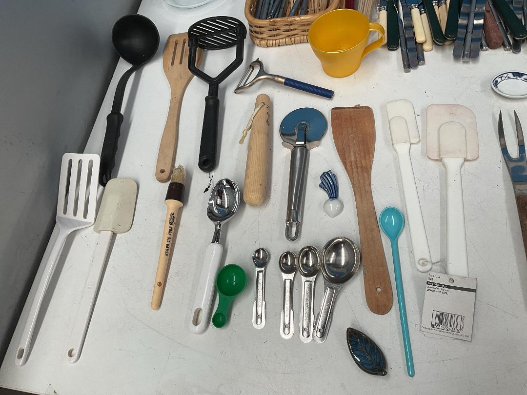 Photo '8' of Kitchen Items Etc - Cutlery, Utensils Etc