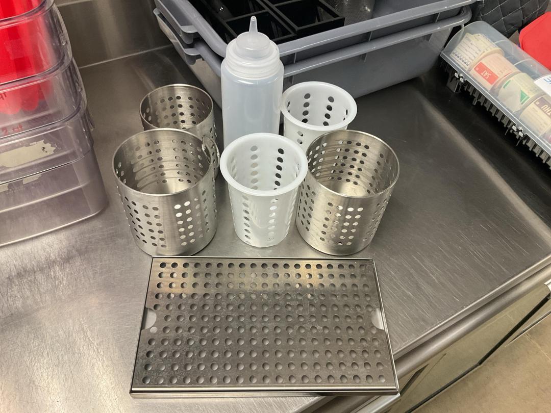 Photo '4' of Miscellaneous Kitchen items