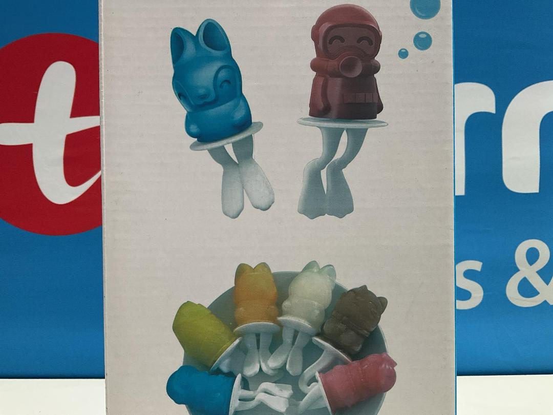 Photo '2' of Ice Pop Molds - 6 Fun Characters - Green *NEW* Photo '2' of Ice Pop Molds - 6 Fun Characters - Green *NEW*
