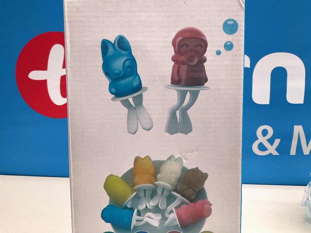 Photo '2' of Ice Pop Molds - 6 Fun Characters - Blue *NEW* Photo '2' of Ice Pop Molds - 6 Fun Characters - Blue *NEW*