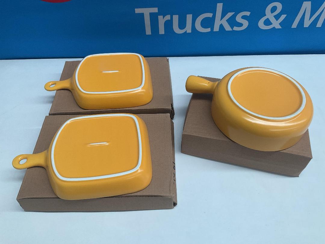 Photo '5' of Ceramic Serving Dishes / Bakeware Set - Yellow (3pce) *NEW* Photo '5' of Ceramic Serving Dishes / Bakeware Set - Yellow (3pce) *NEW*