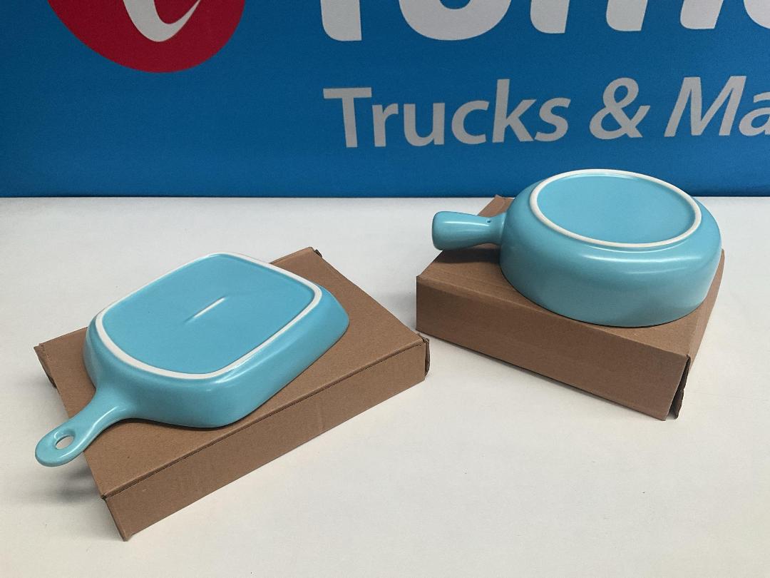 Photo '4' of Ceramic Serving Dishes / Bakeware Set - Blue (2pce) *NEW* Photo '4' of Ceramic Serving Dishes / Bakeware Set - Blue (2pce) *NEW*