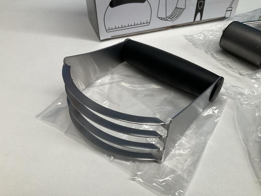 Photo '5' of Pastry Tool Set - Rolling , Blending , Scraping & Cutting (4pce) *NEW* Photo '5' of Pastry Tool Set - Rolling , Blending , Scraping & Cutting (4pce) *NEW*