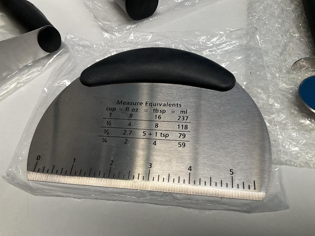 Photo '2' of Pastry Tool Set - Rolling , Blending , Scraping & Cutting (4pce) *NEW* Photo '2' of Pastry Tool Set - Rolling , Blending , Scraping & Cutting (4pce) *NEW*