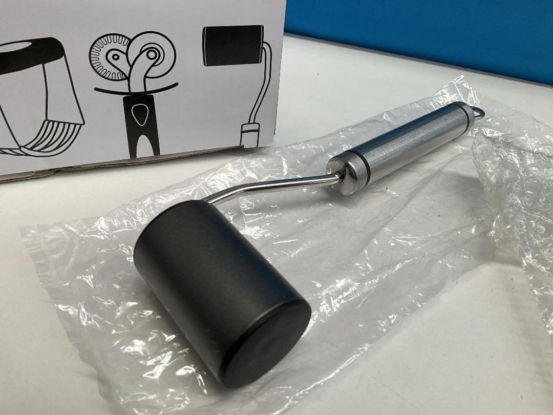 Photo '4' of Pastry Tool Set - Rolling , Blending , Scraping & Cutting (4pce) *NEW* Photo '4' of Pastry Tool Set - Rolling , Blending , Scraping & Cutting (4pce) *NEW*