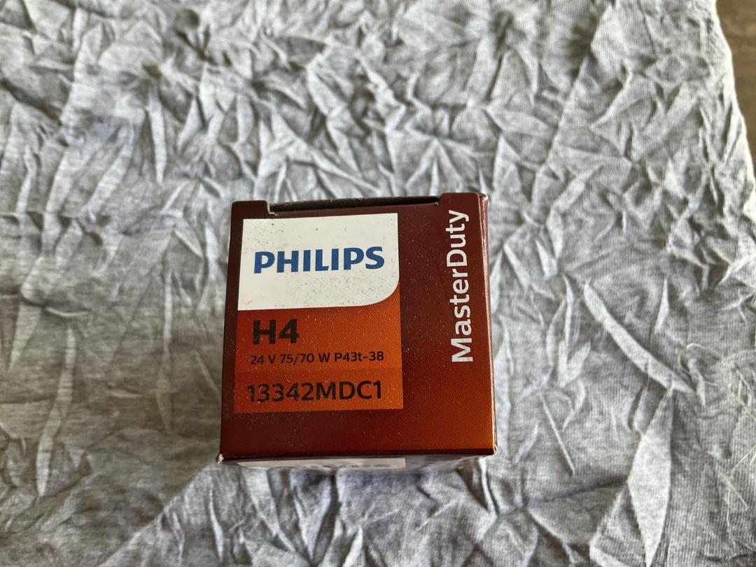 Photo '4' of Phillips H4 13342MDC1 Bulbs