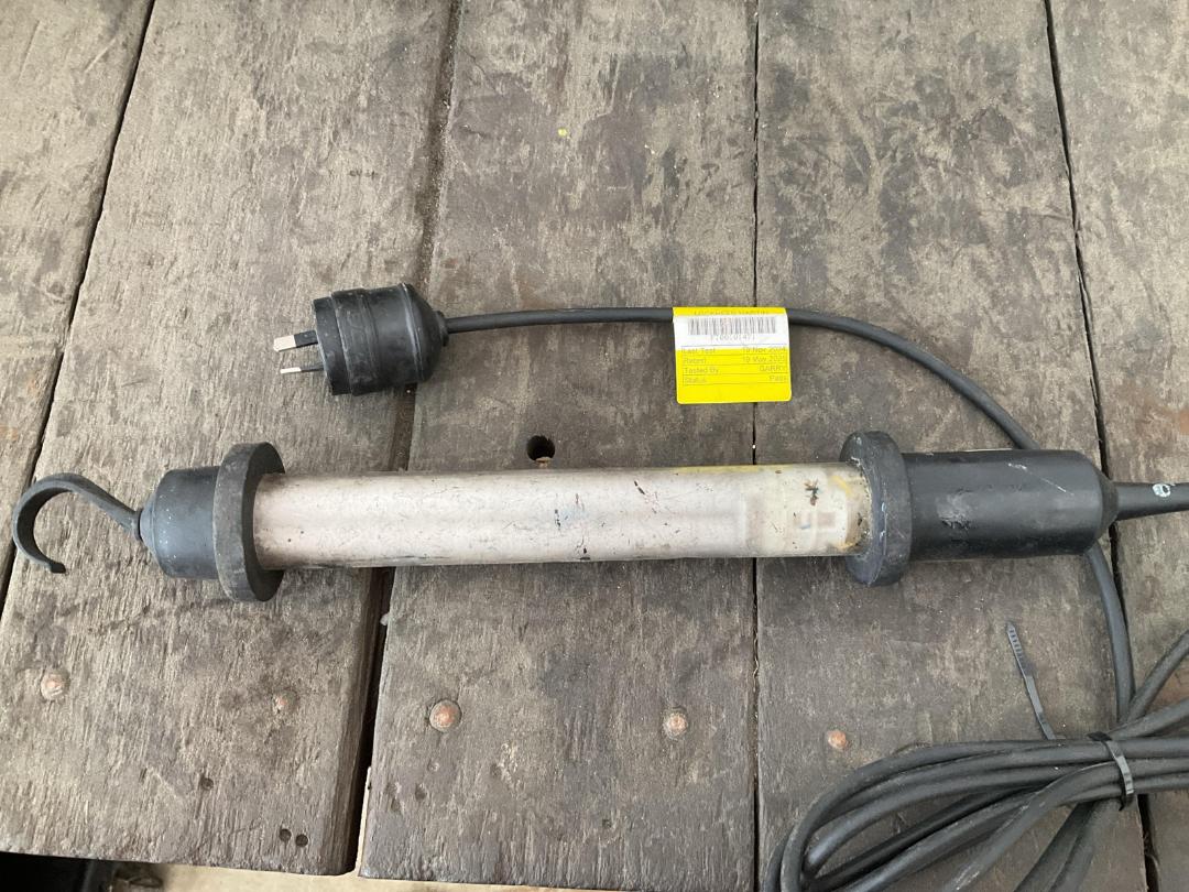 Photo '4' of Arlec Electronic Fluoro Worklight