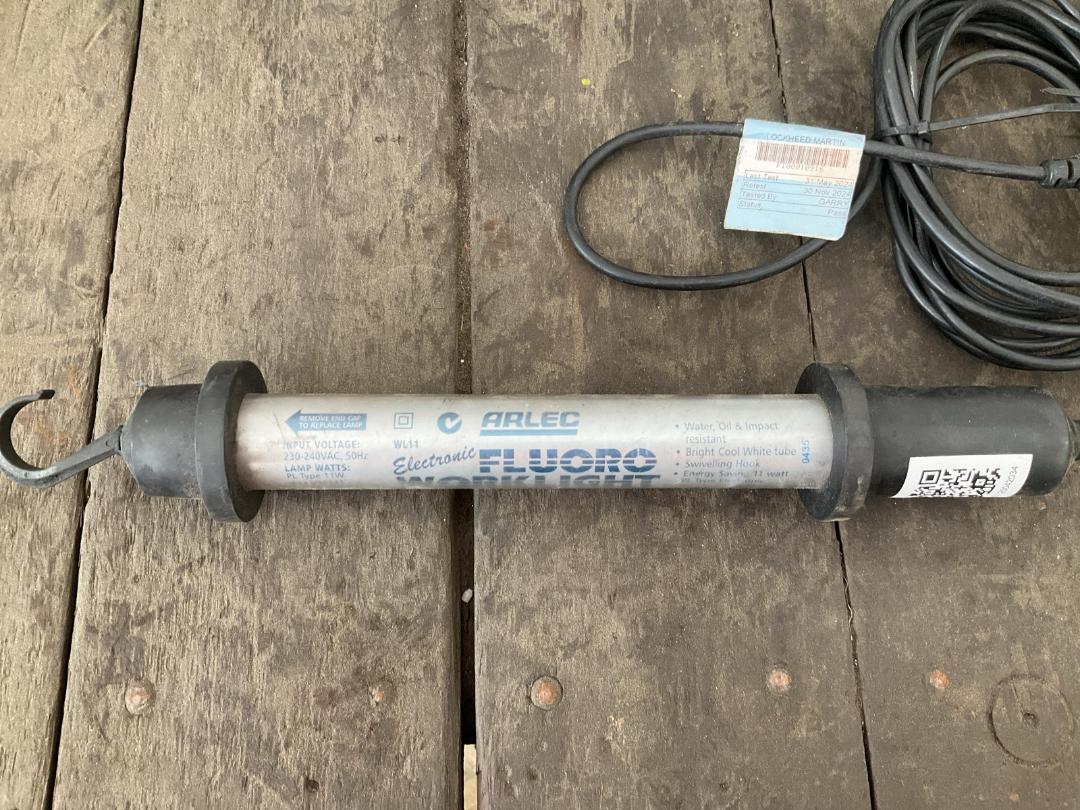 Photo '3' of Arlec Electronic Fluoro Worklight