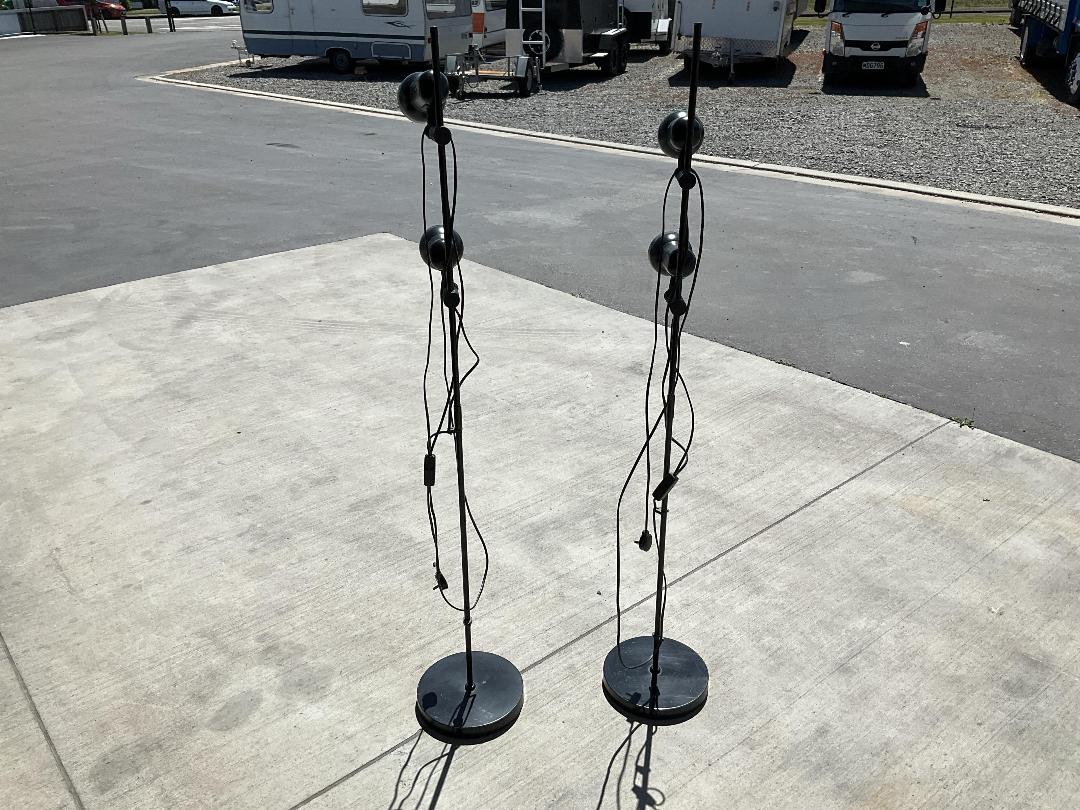 Photo '7' of 2x Black Coloured Standing Lamps Photo '7' of 2x Black Coloured Standing Lamps