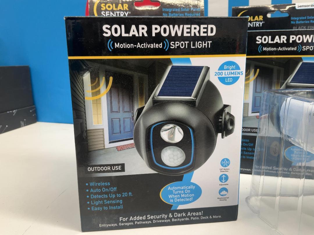 Photo '2' of Sensor Brite - Solar Sentry Outdoor LED Motion Light ( 2pce - RRP $99.98 ) Photo '2' of Sensor Brite - Solar Sentry Outdoor LED Motion Light ( 2pce - RRP $99.98 )