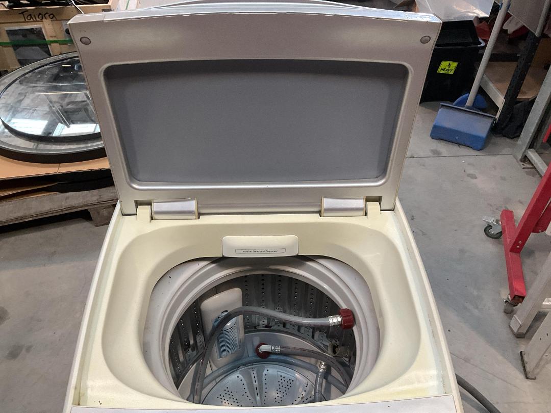 Photo '7' of Haier Washing Machine - Model HWT60AW1