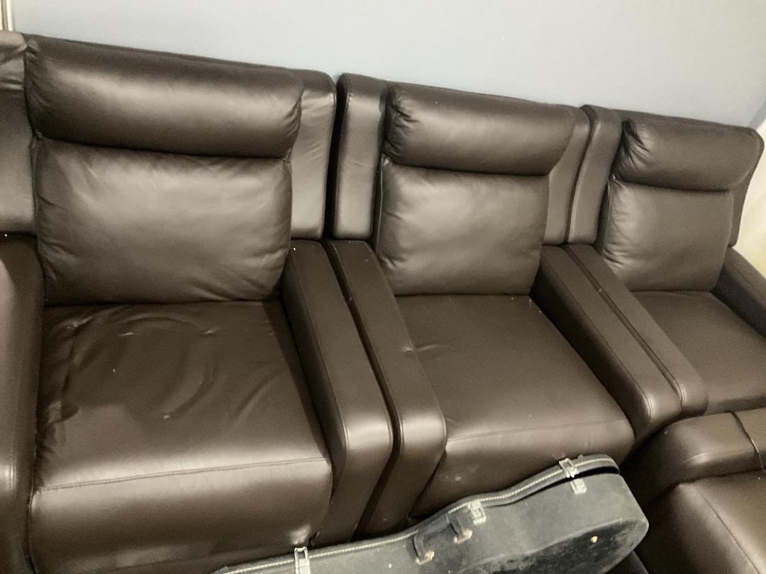 Photo '4' of Electrical Reclining Sofa Chair x4