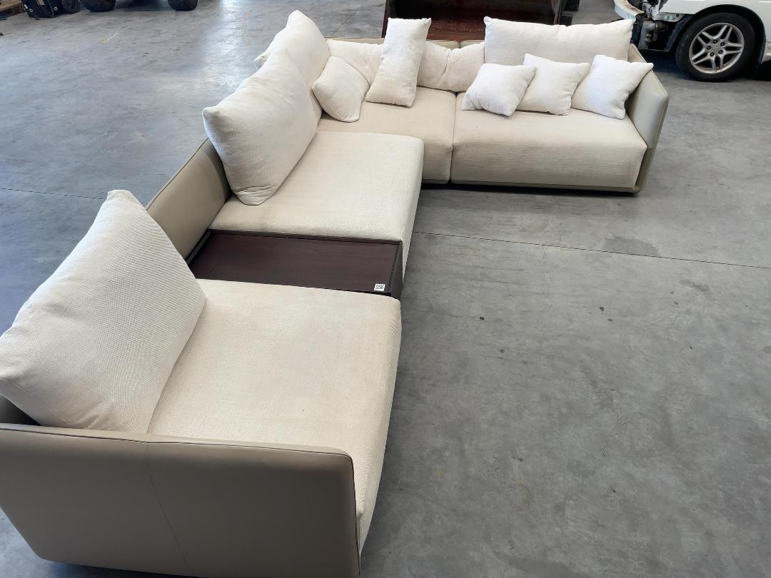 Photo '3' of Camerich Elan Sectional Sofa