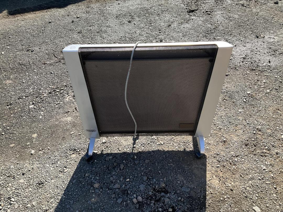 Photo '3' of DeLonghi Panel Heater