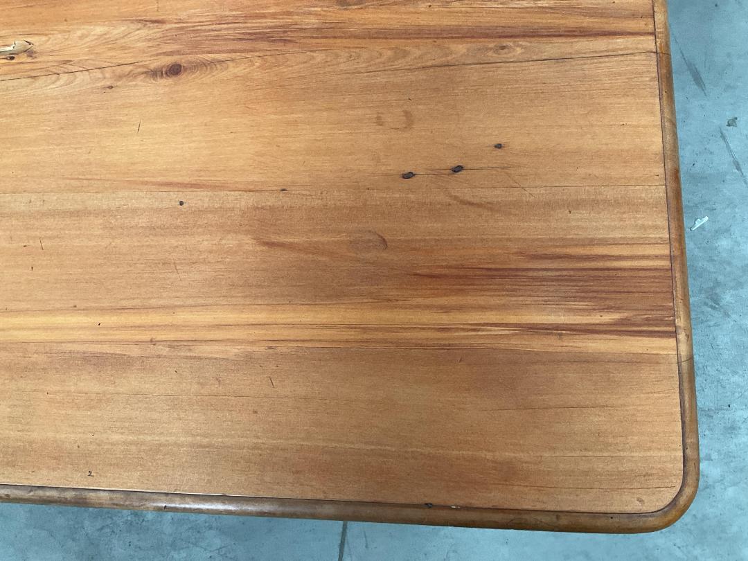 Photo '3' of Wooden-Like Coffee Table