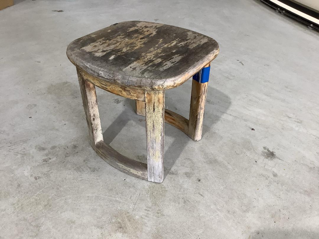 Photo '3' of Stool Photo '3' of Stool