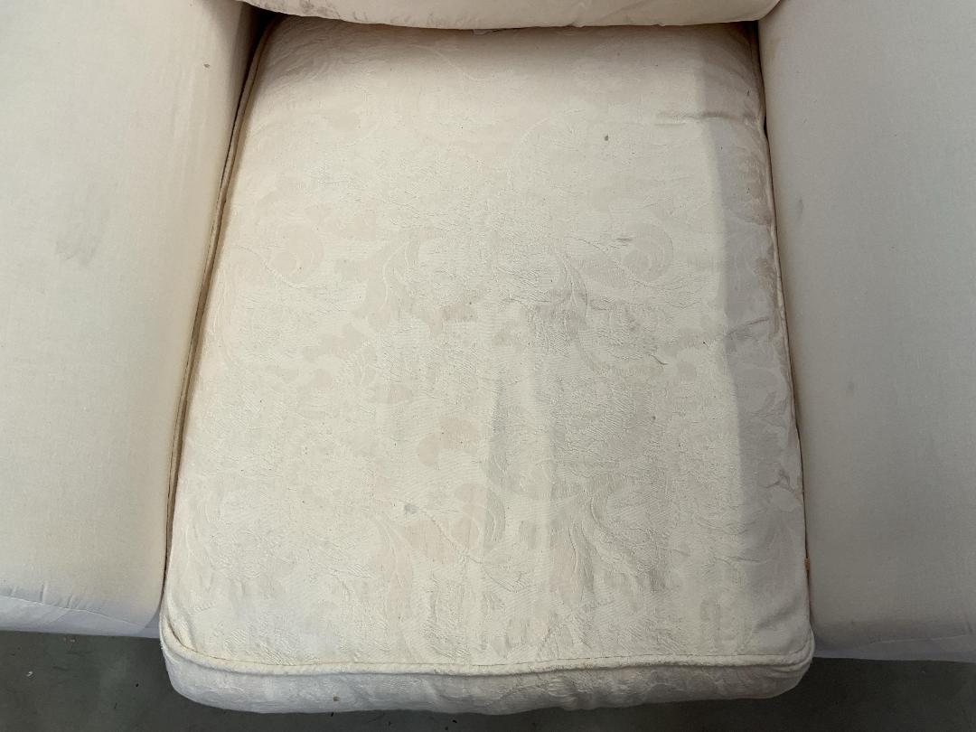 Photo '10' of White Coloured Armchair on Wheels Photo '10' of White Coloured Armchair on Wheels