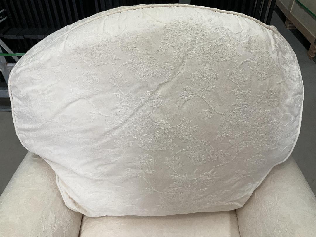 Photo '9' of White Coloured Armchair on Wheels Photo '9' of White Coloured Armchair on Wheels