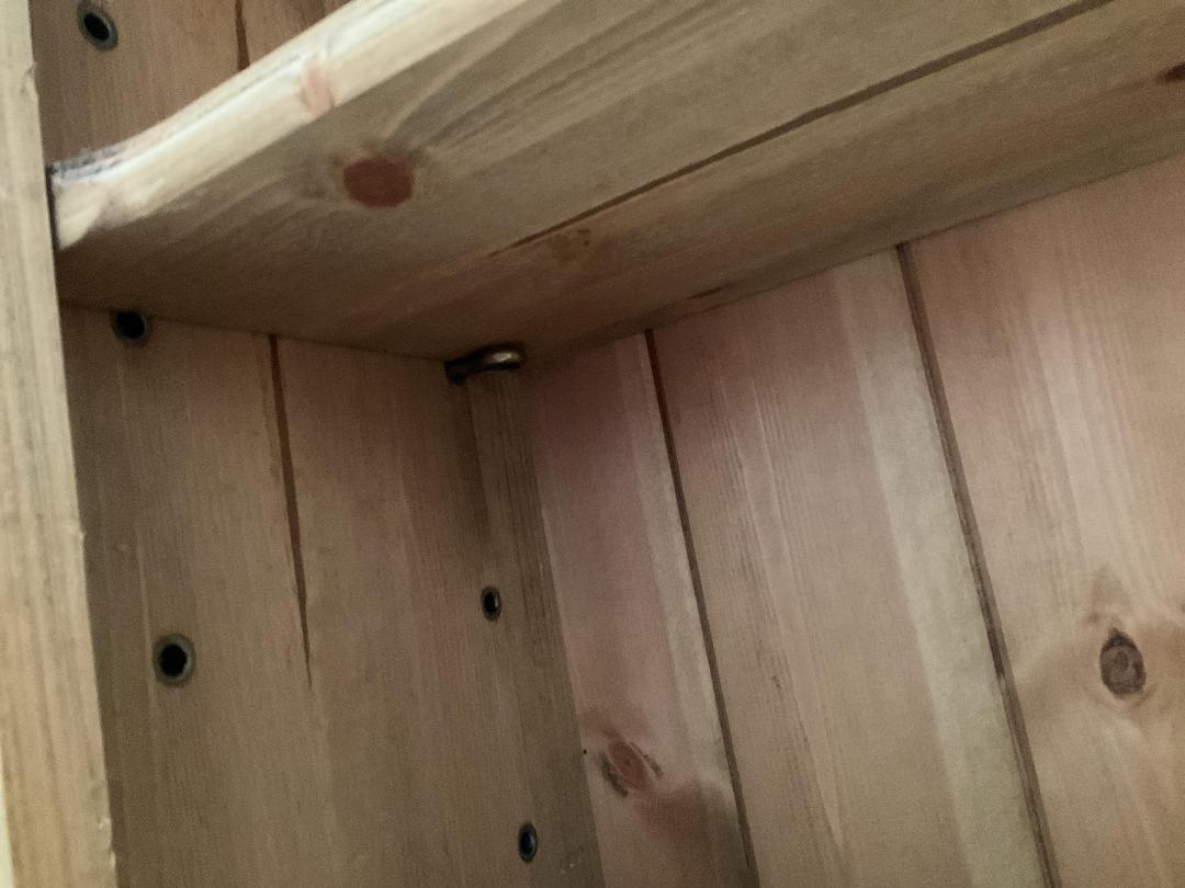 Photo '4' of Wooden-Like Shelf/Bookshelf