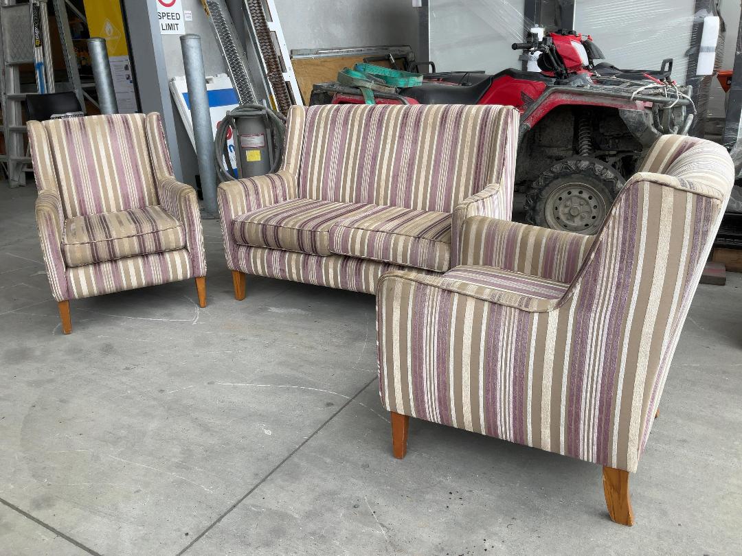 Photo '3' of D.A Lewis Lounge Suite - 2 Seater + 2x Armchairs