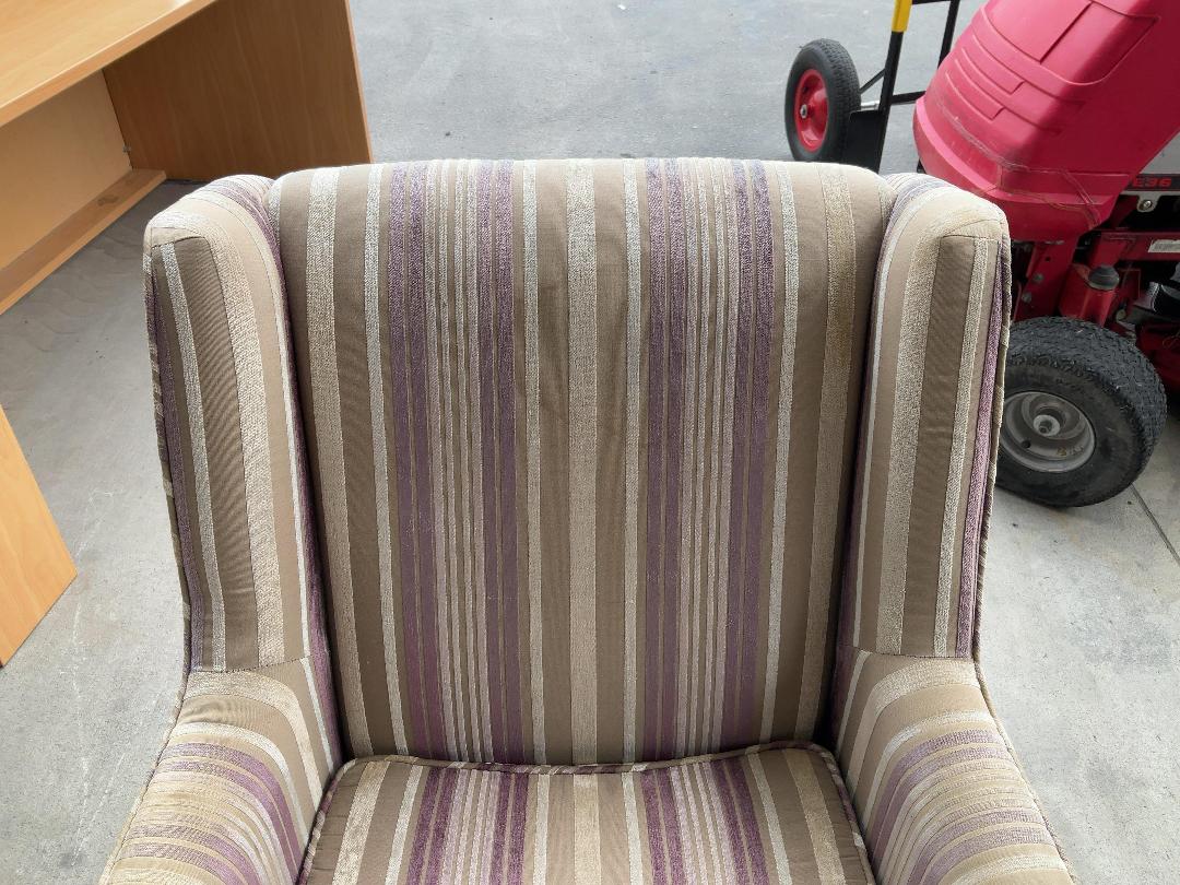 Photo '5' of D.A Lewis Lounge Suite - 2 Seater + 2x Armchairs