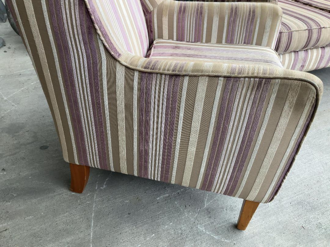 Photo '10' of D.A Lewis Lounge Suite - 2 Seater + 2x Armchairs