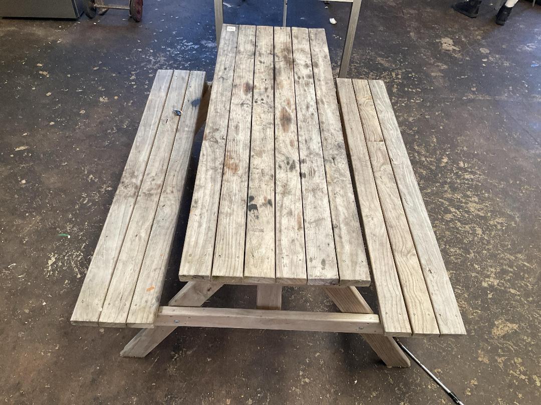 Photo '3' of Timber picnic table